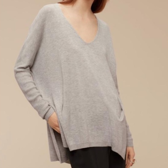Aritzia Sweaters - Aritzia Babaton Baylor Sweater In Light Gray S/M